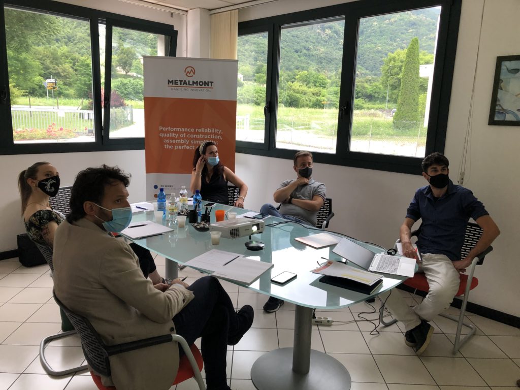sustainable-group-meeting